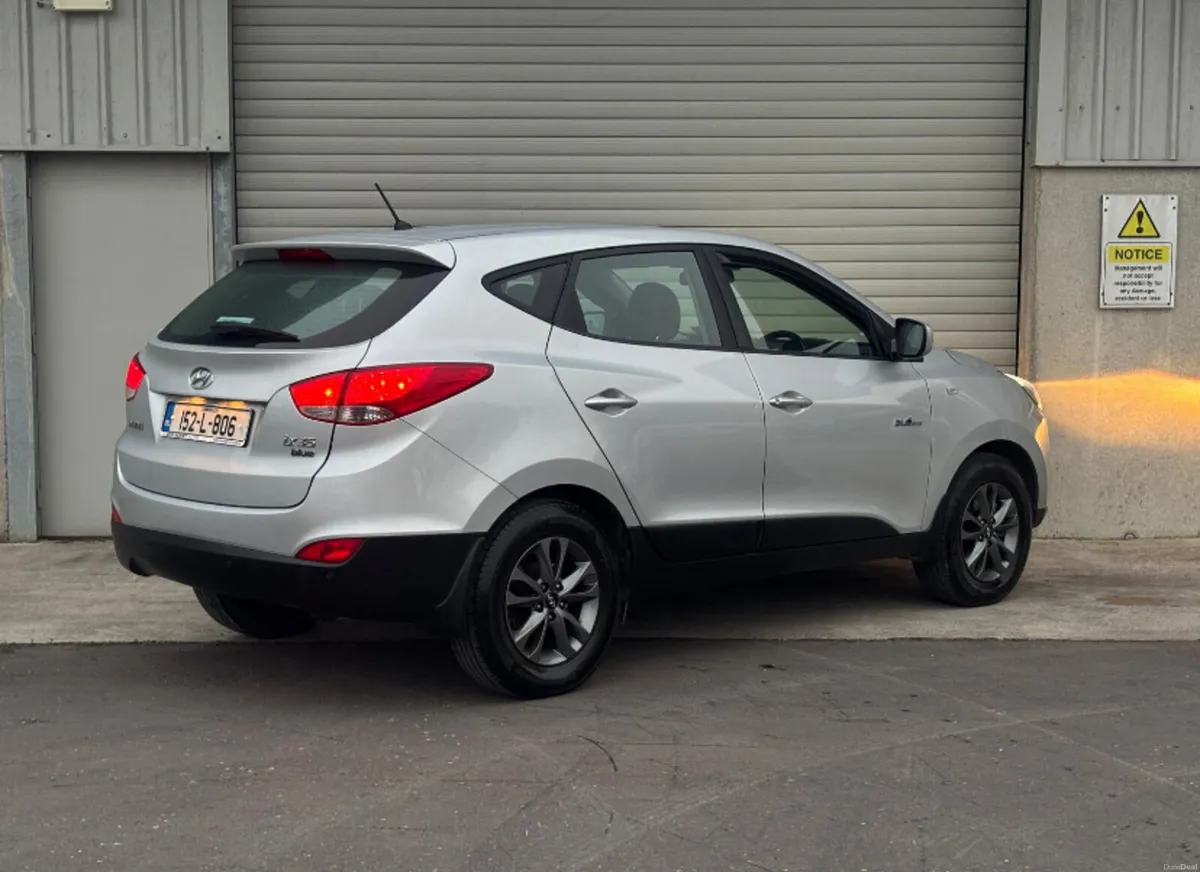 2015 Hyundai IX35 1.7 CRDI (low mileage) - Image 2