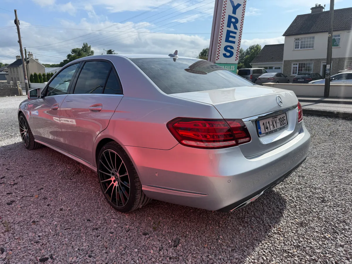 Mercedes-Benz E-Class 2014 - Image 3