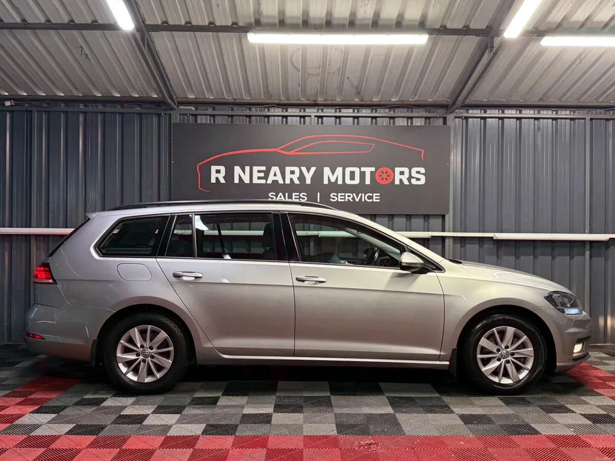 2018 Volkswagen Golf 1.6  Trendline Estate - Image 4