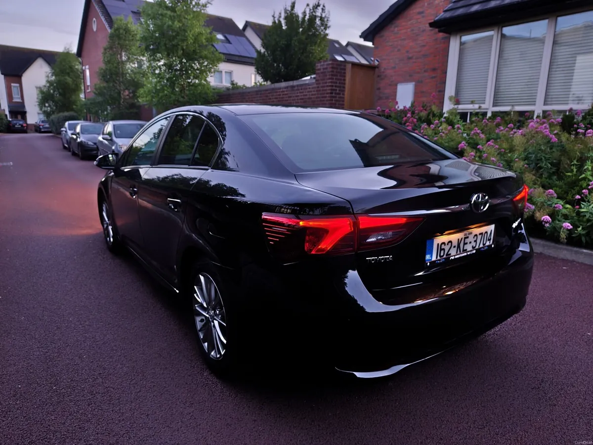 Avensis 1.6diesel new shape New NCT low kilometer - Image 4