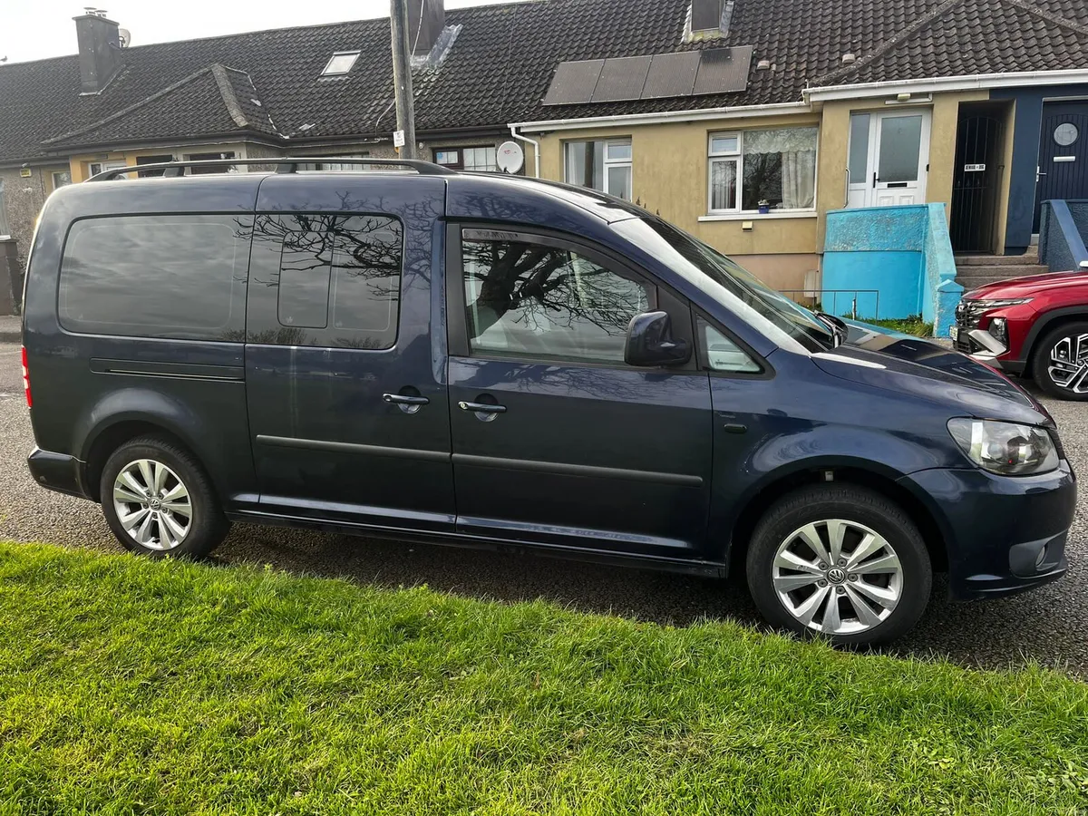 Volkswagen caddy camper/7seater - Image 2