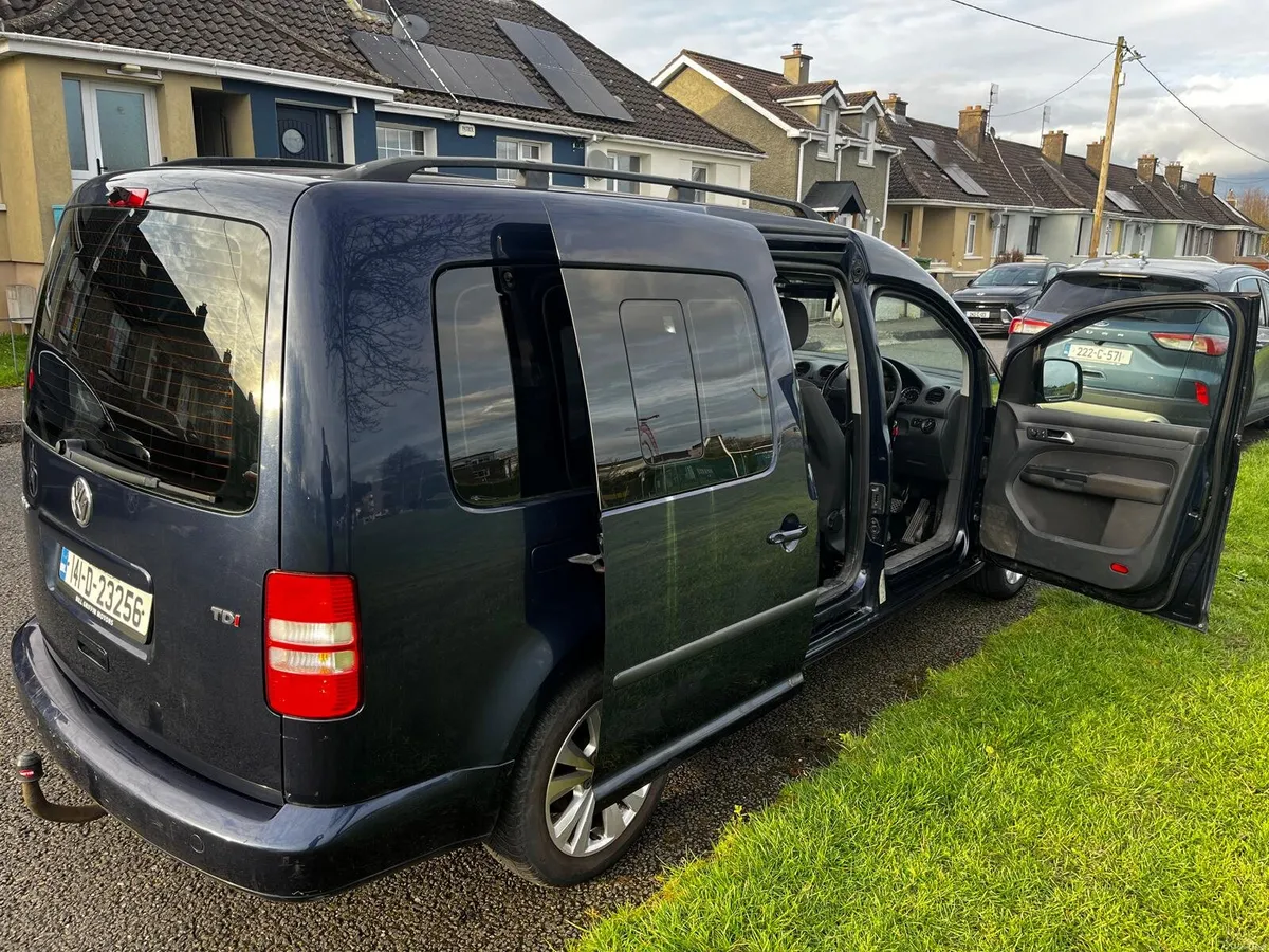 Volkswagen caddy camper/7seater - Image 4