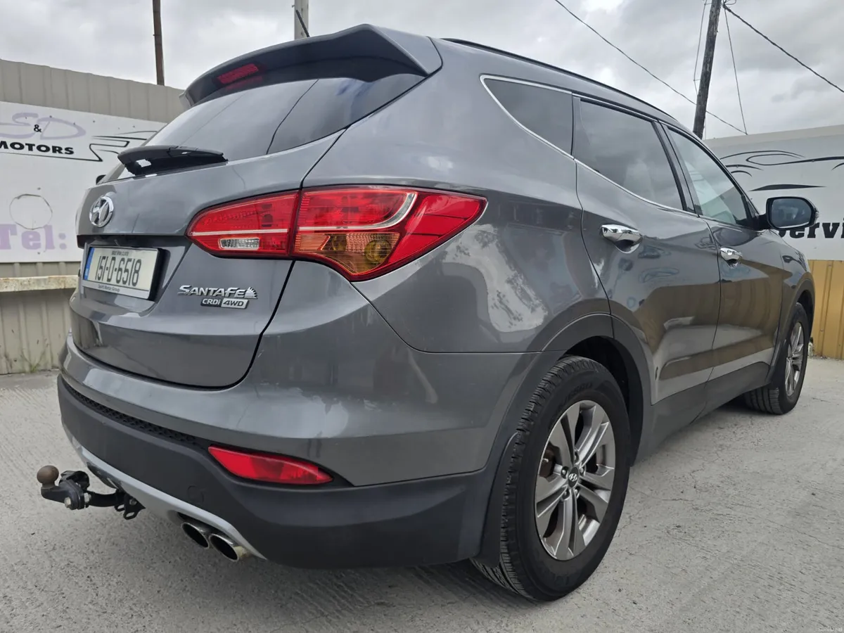151 Hyundai Santa Fe 2.2D 4WD Executive - Image 4