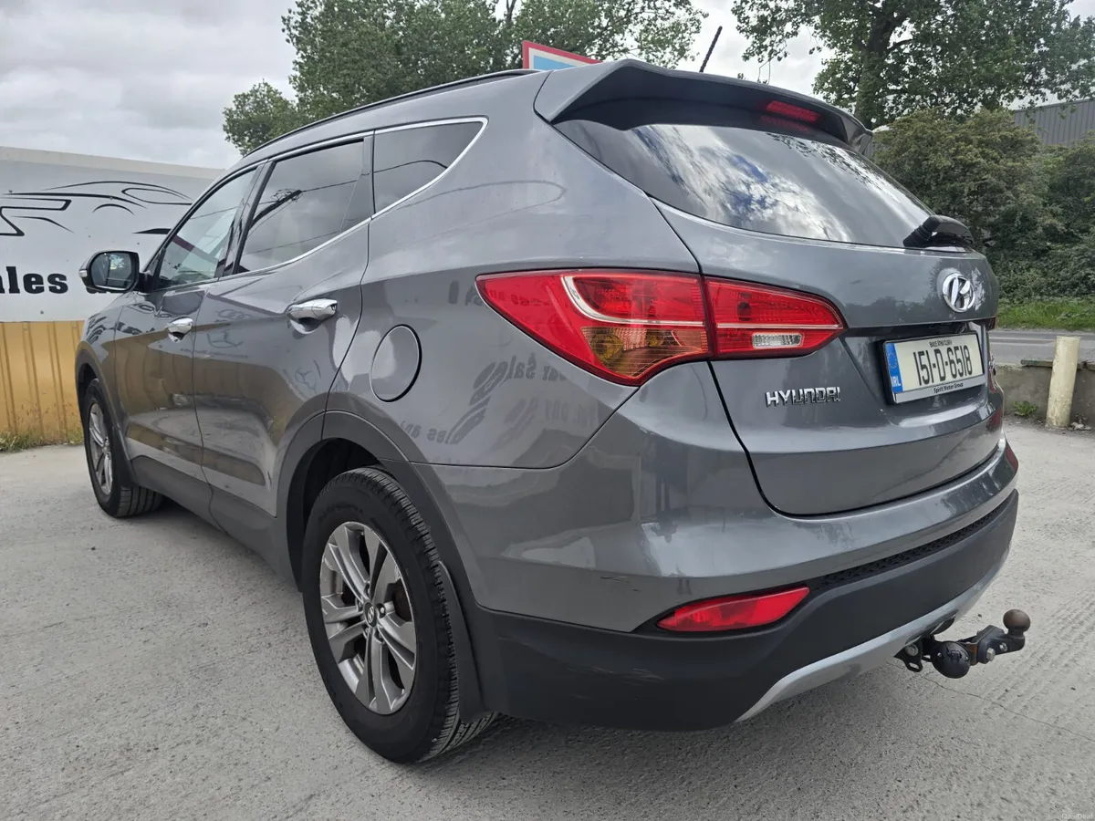 151 Hyundai Santa Fe 2.2D 4WD Executive - Image 2