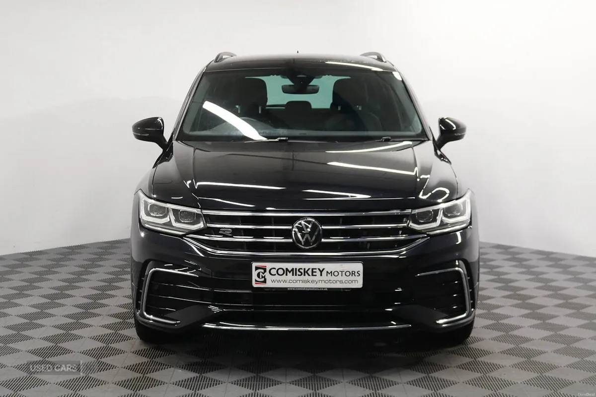 Volkswagen Tiguan TSI R-Line - Image 2