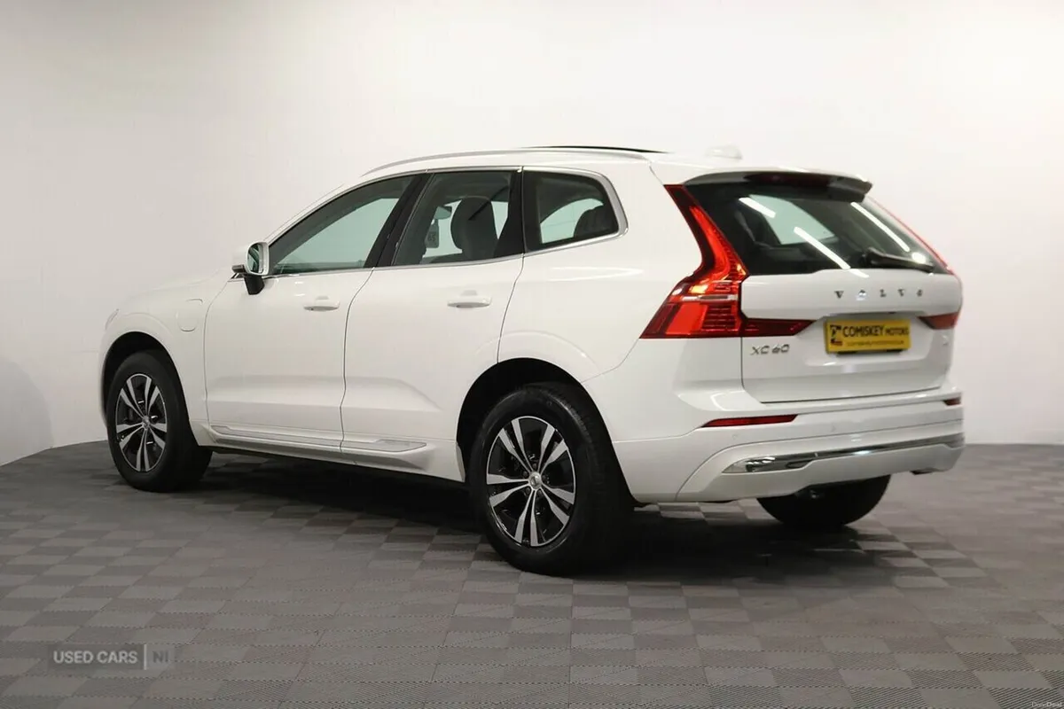 Volvo XC60 h T6 Inscription Expression - Image 4