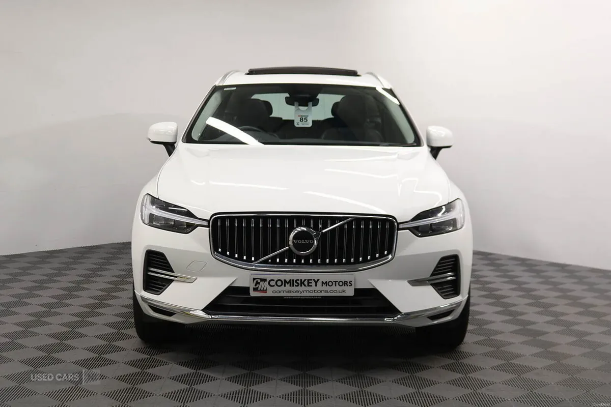 Volvo XC60 h T6 Inscription Expression - Image 2