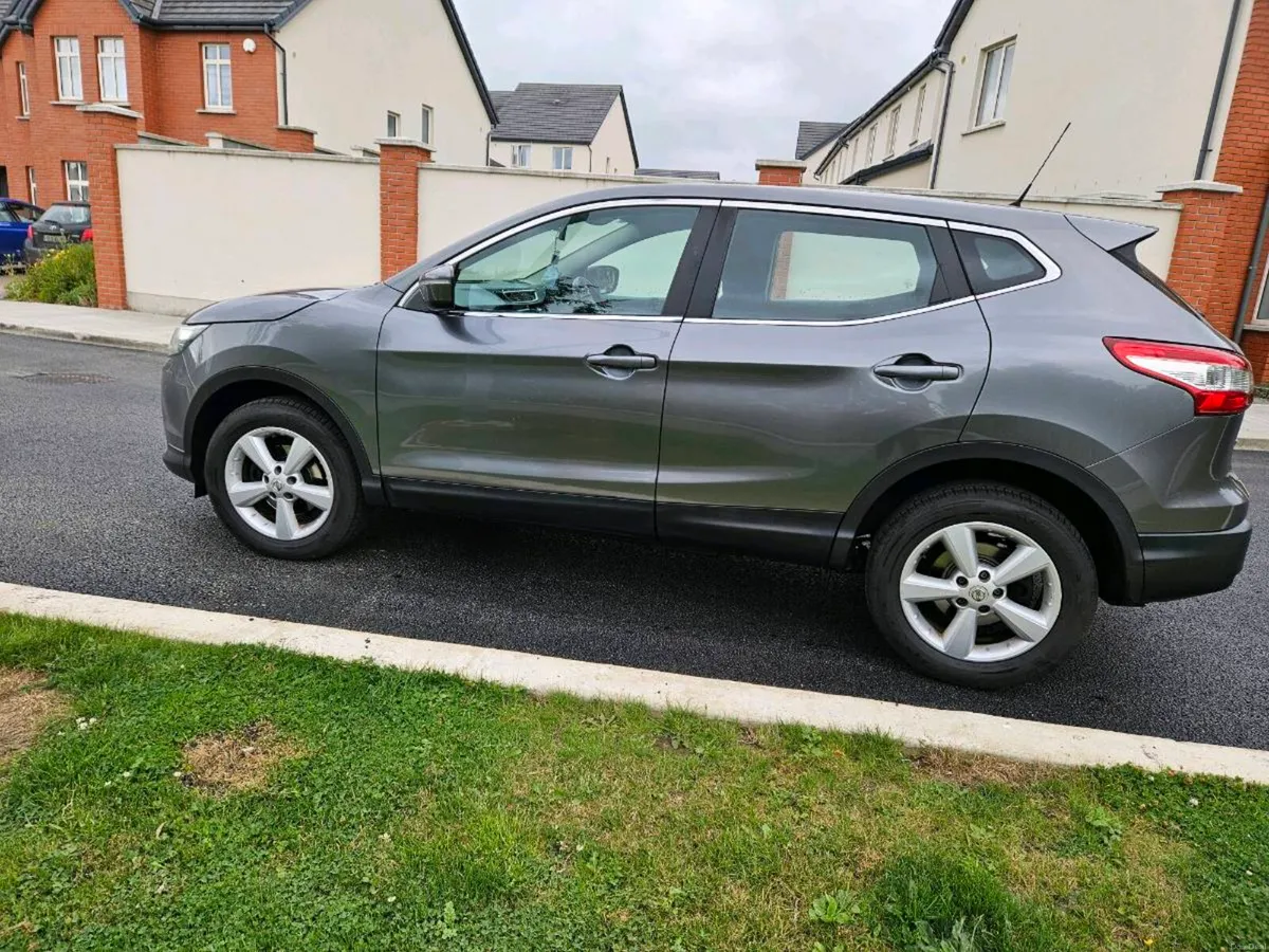 Nissan qashqai 1.5 Diesel nct 06/2027 tax 09/2026 - Image 2