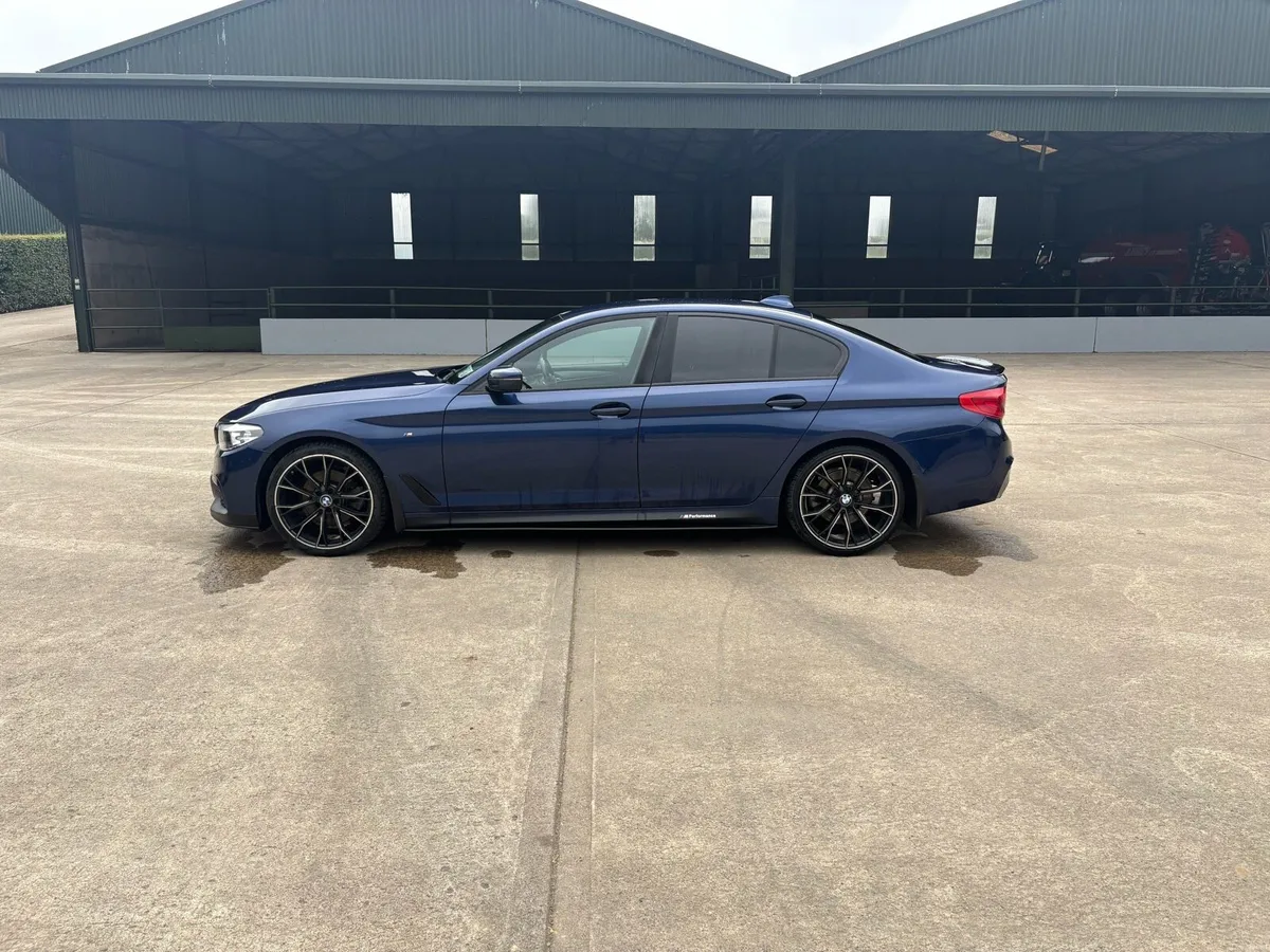 Car - Image 3