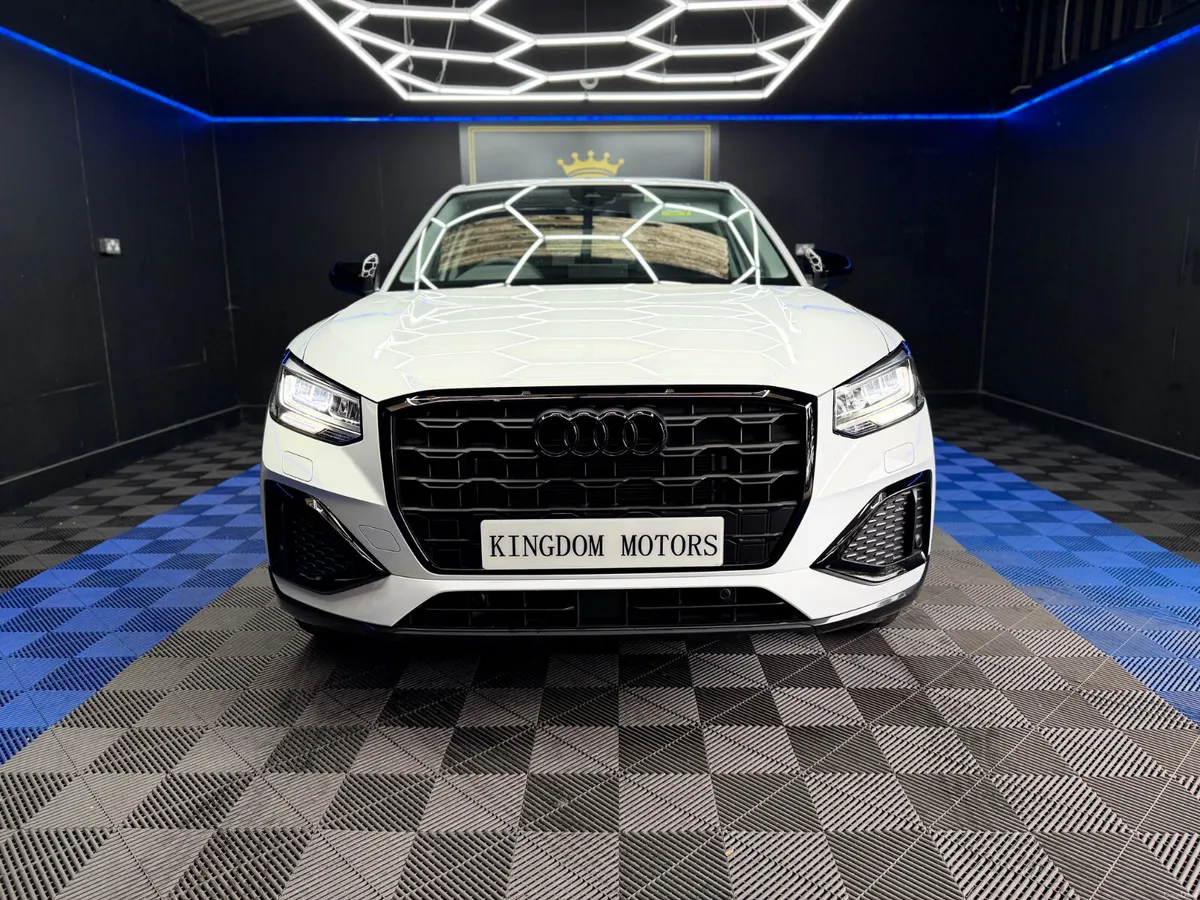 Audi Q2 2024 BLACK EDITION,Auto,1.5 petrol-hybrid - Image 4