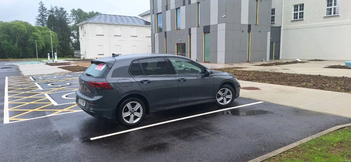 2021 VW Golf Style 2.0 TDI 6 speed - Image 2