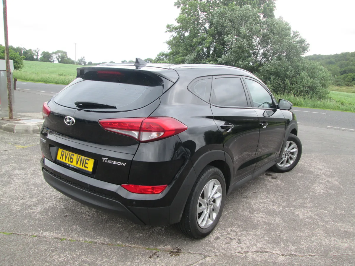 2016  HYUNDAI  TUCSON  1.7  CRDI  SE  NAV  5DR - Image 4