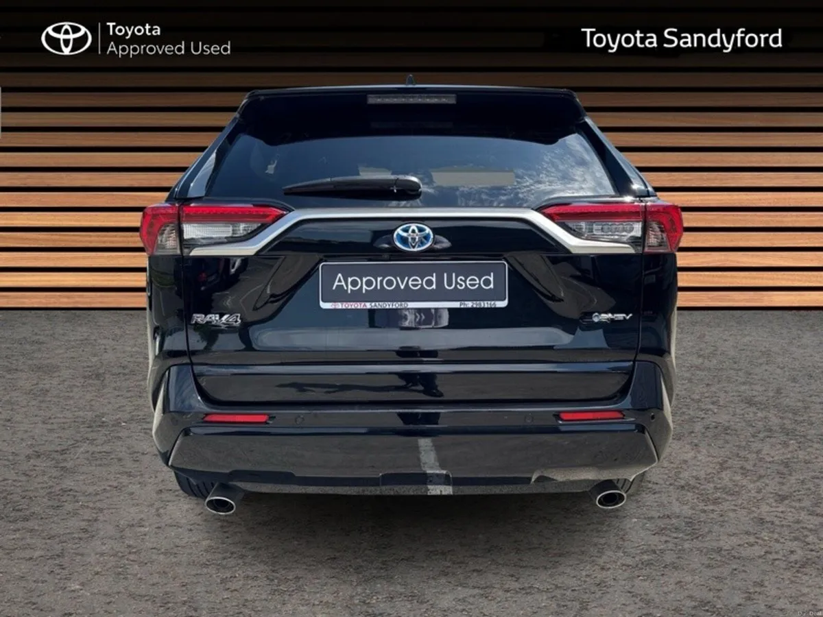 Toyota RAV4 AWD SOL PHEV // FULL LEATHER HEATED SE - Image 4