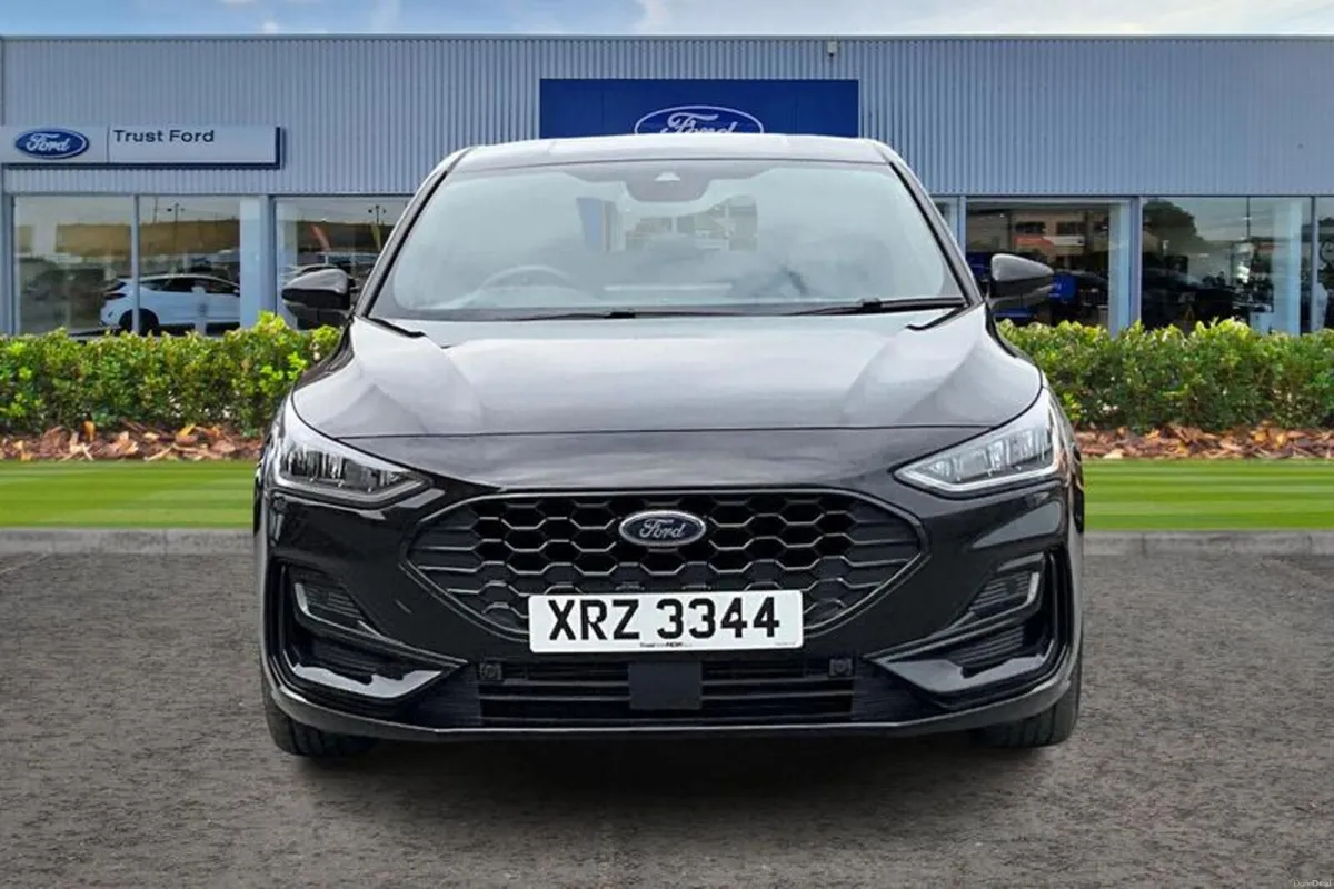 Ford Focus 1.0T EcoBoost MHEV ST-Line Hatchback 5d - Image 6