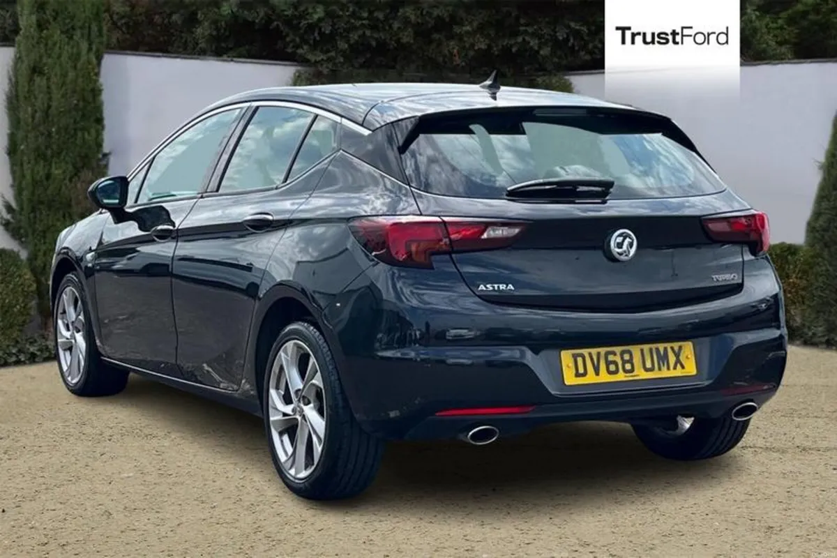 Vauxhall Astra SRi Nav - Image 2
