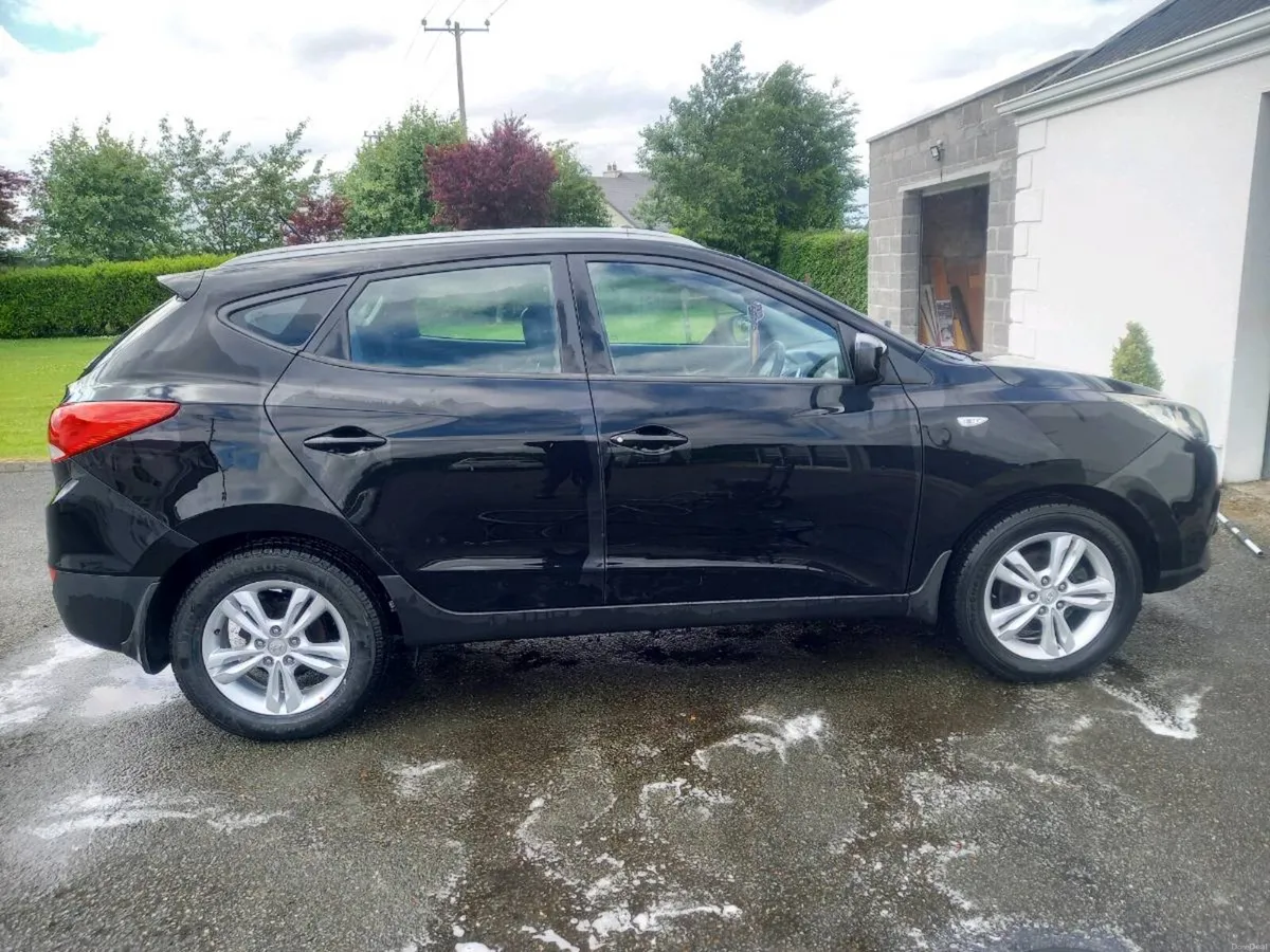 Hyundai ix35 - Image 1