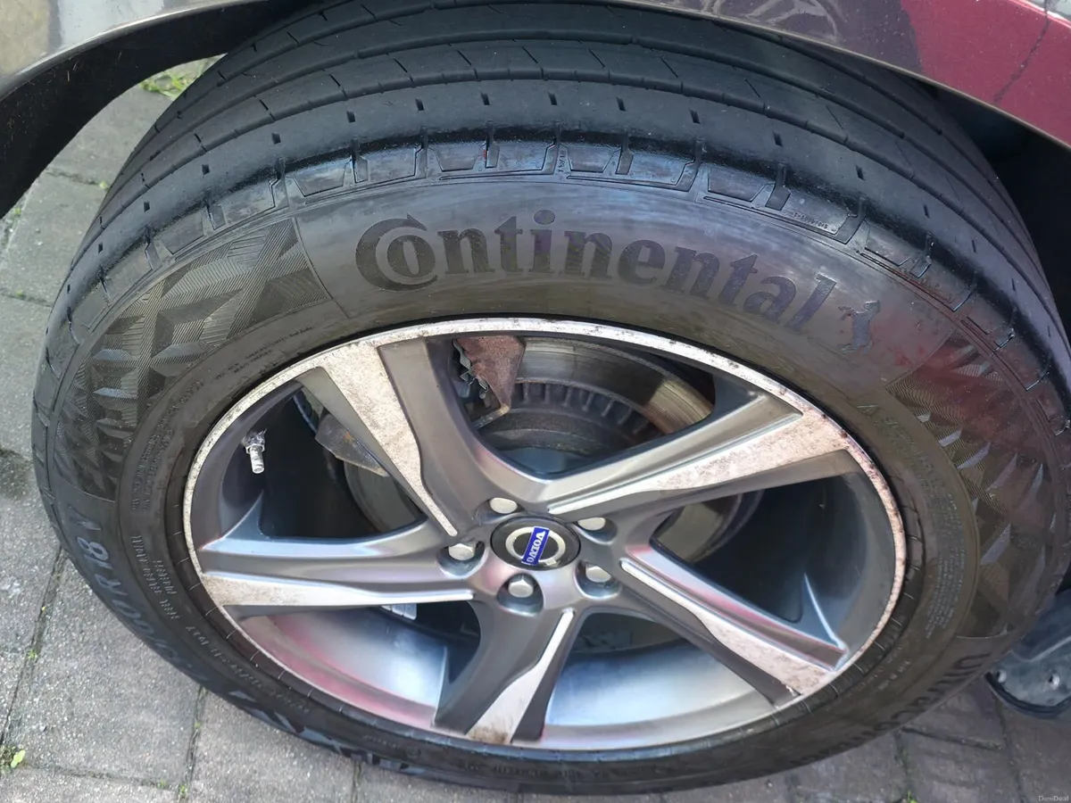 Volvo XC60 D4 R design 181BHP - Image 3