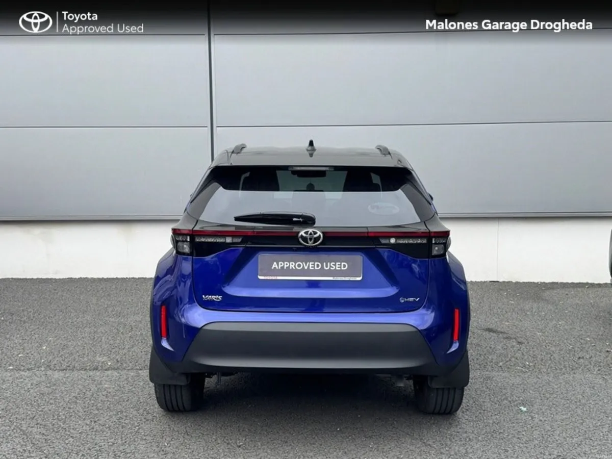 Toyota Yaris Cross 1.5 Hybrid Luna Sport Call Now - Image 4