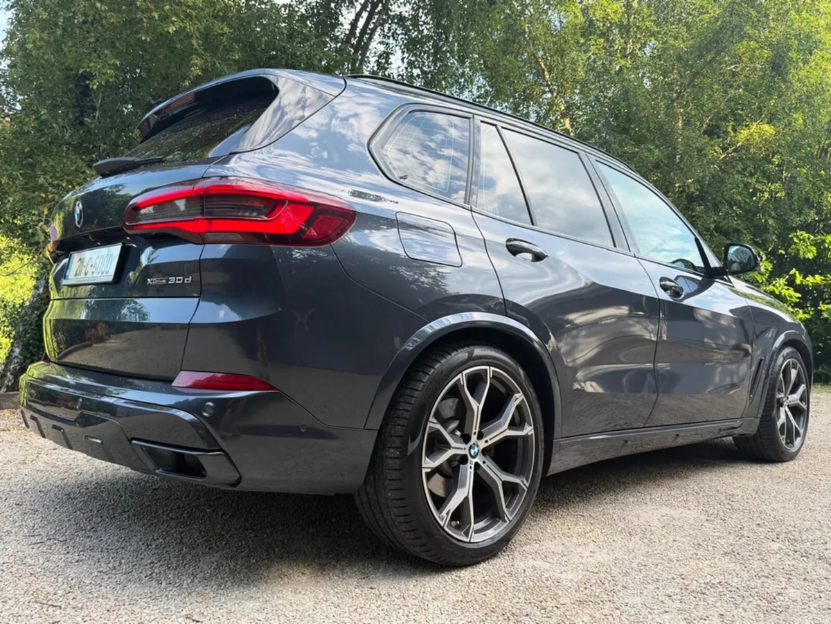 BMW X5 30D  X LINE *Panoramic Sunroof…Full BMW Ser - Image 4