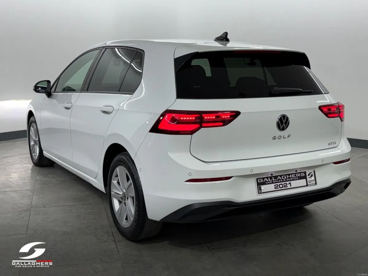Volkswagen Golf (211) ACTIVE ETSI AUTOMATIC LOW KM - Image 6