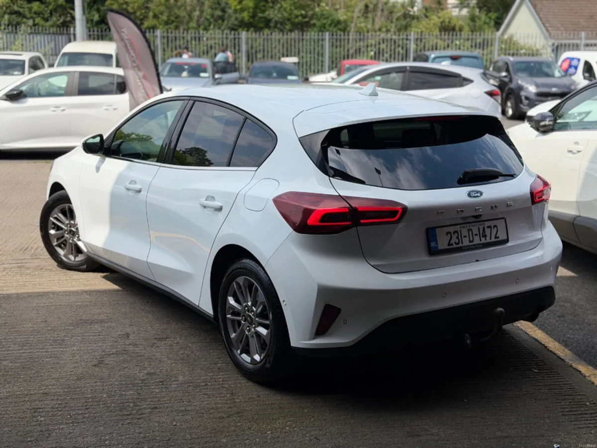 Ford Focus 1.0T TITANIUM 5DR - Image 5