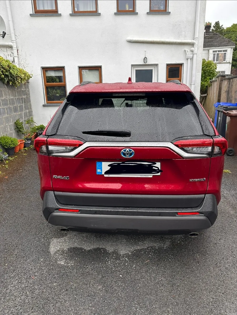 Toyota RAV4 2021 - Image 2