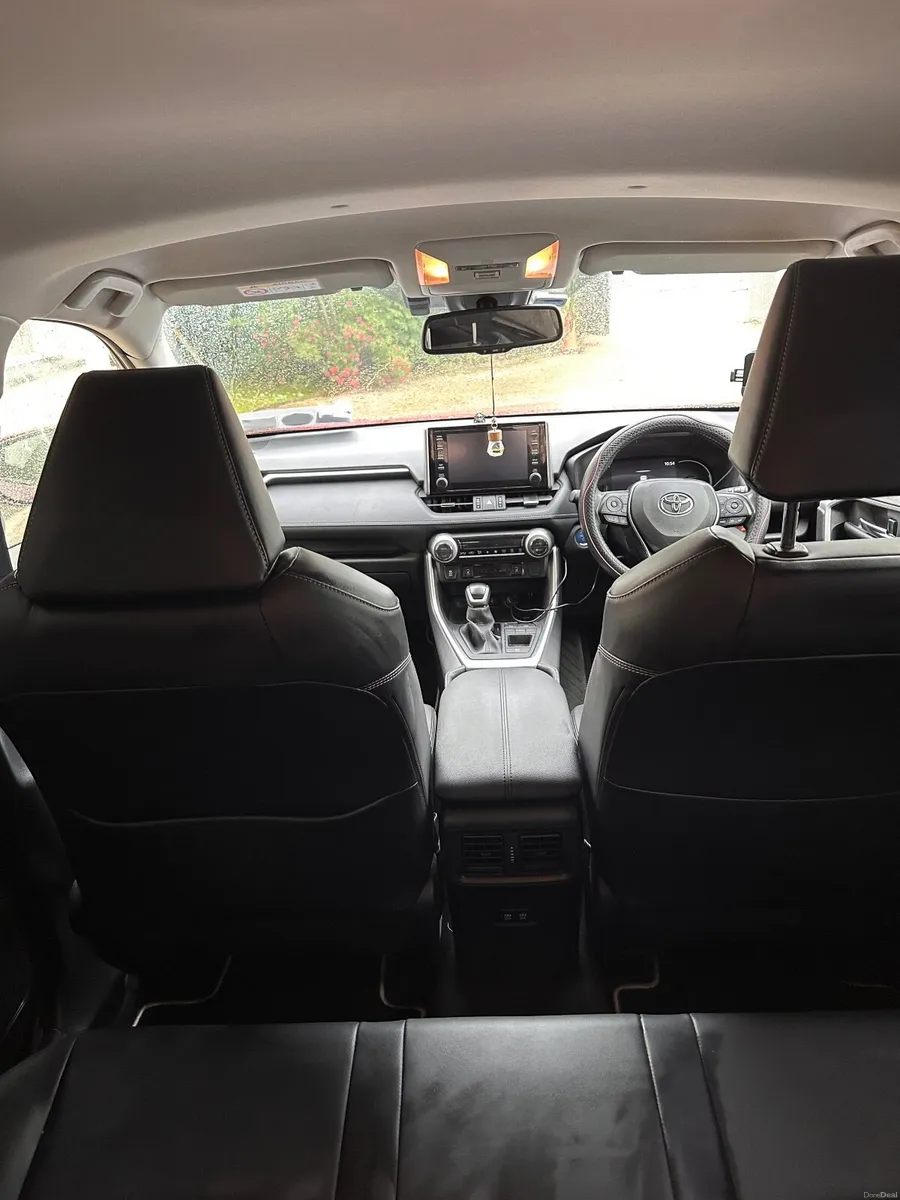 Toyota RAV4 2021 - Image 6