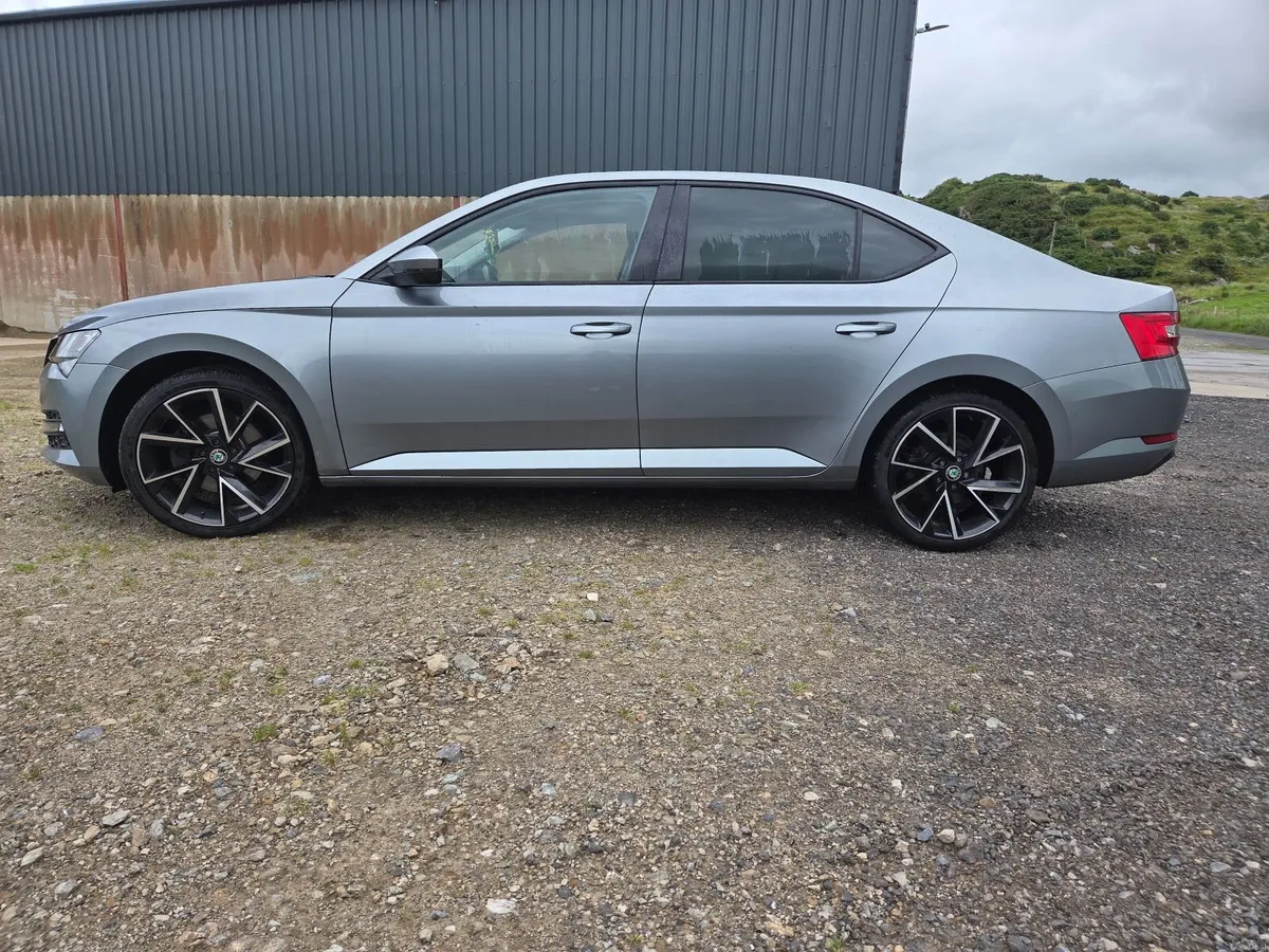 Skoda Superb 2021 - Image 2