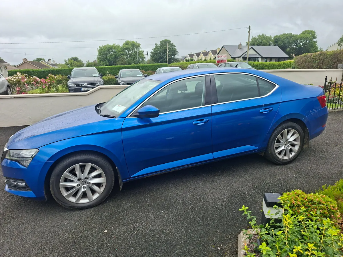Skoda Superb 2023 - Image 3