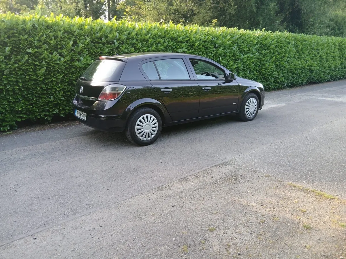 Opel Astra - Image 1