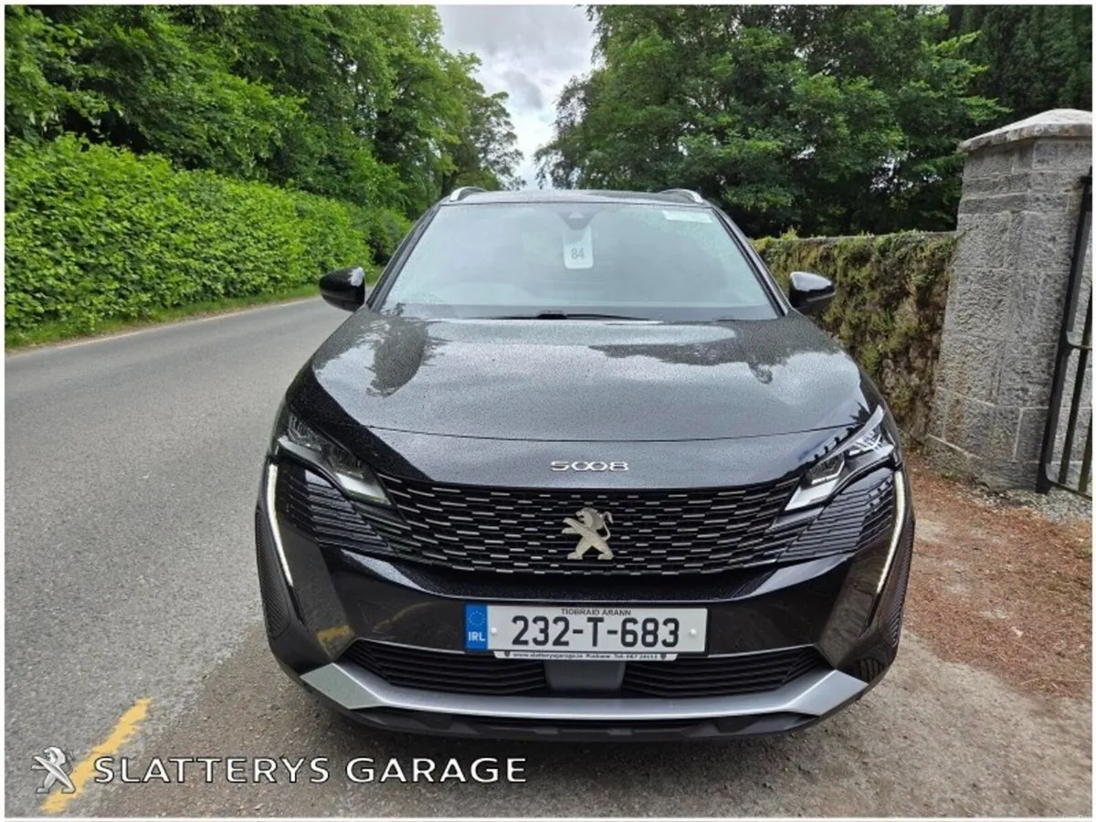 Peugeot 5008 1.5 BlueHDi 130bhp Allure Auto - Image 2