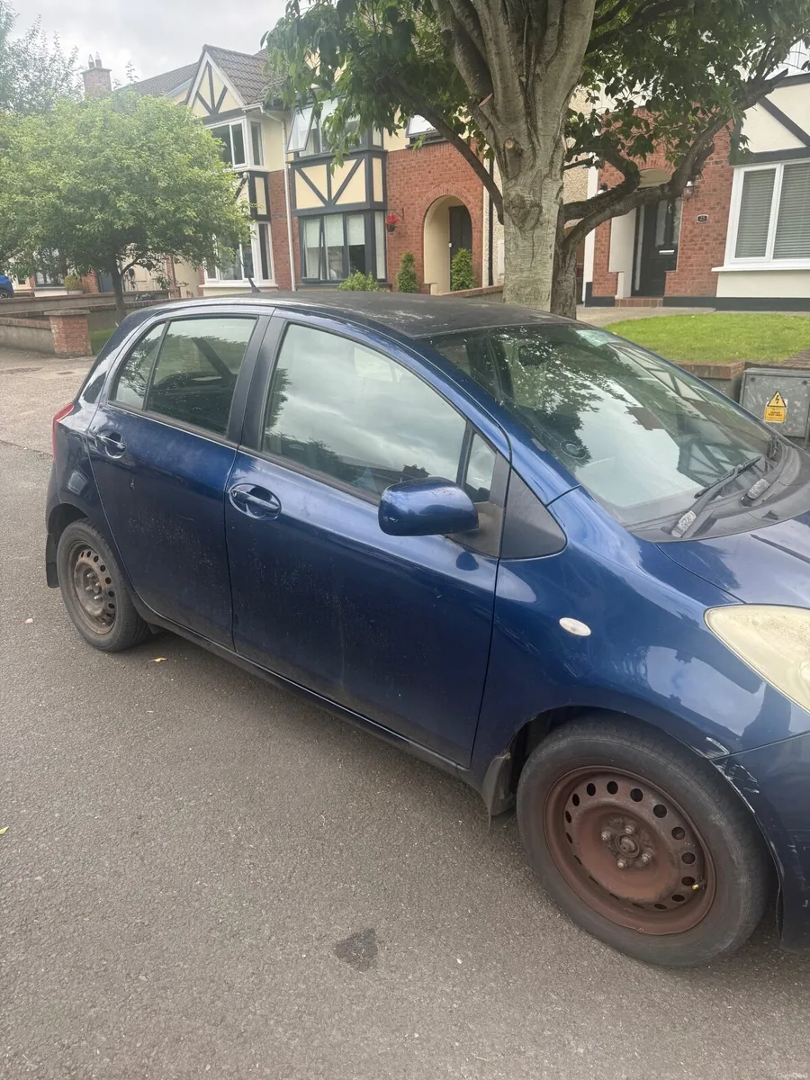 Toyota Yaris 2006 - Image 2