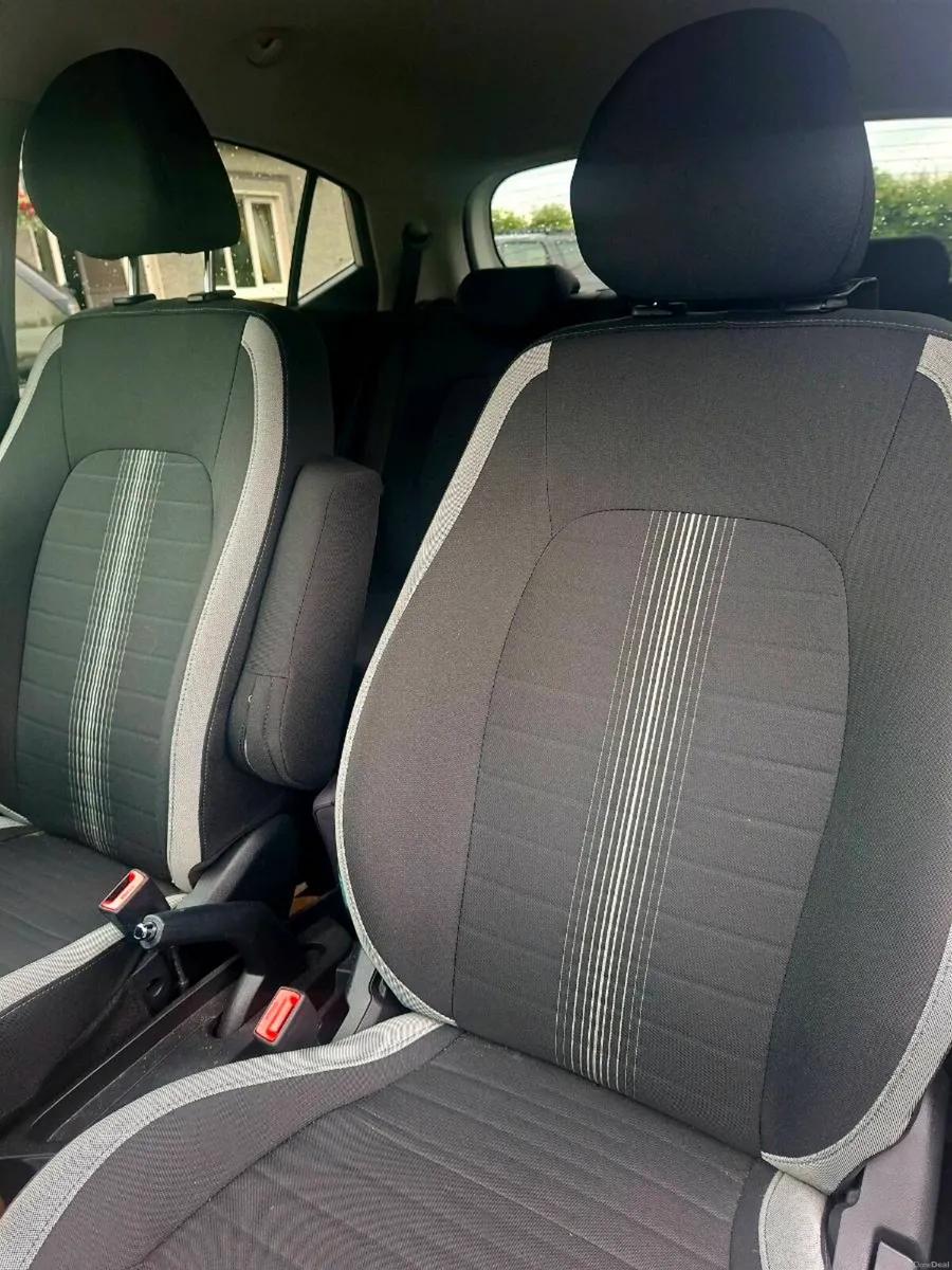 Hyundai i10 - Image 3