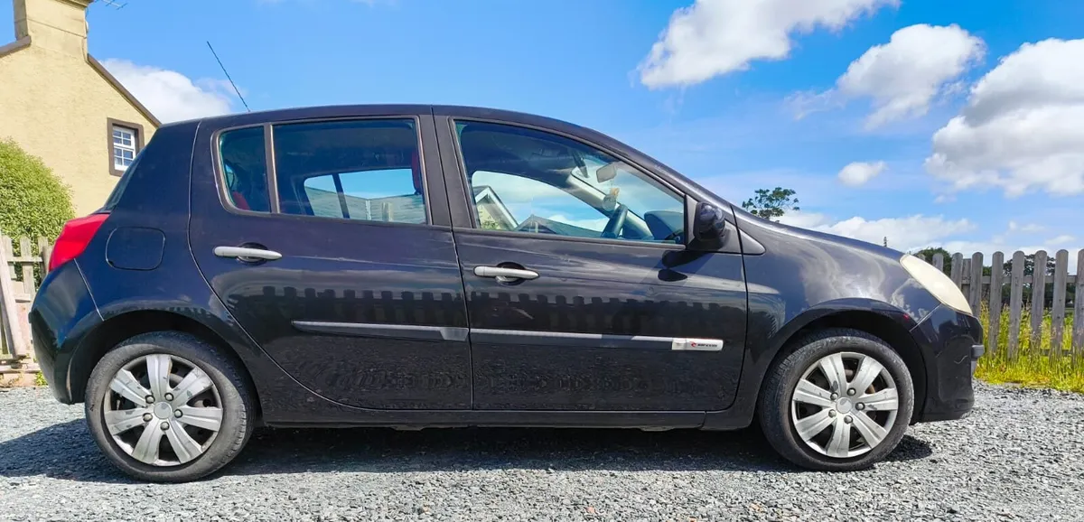 Car - Image 2