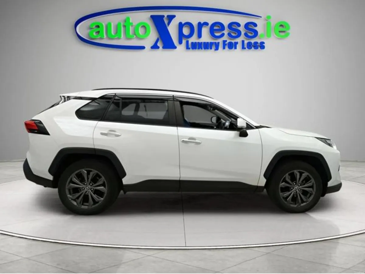Toyota RAV4 **HIGH SPEC** 4WD HYBRID G, Reversing - Image 3