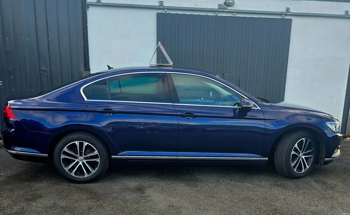 Volkswagen Passat 2018 Highline - Image 3