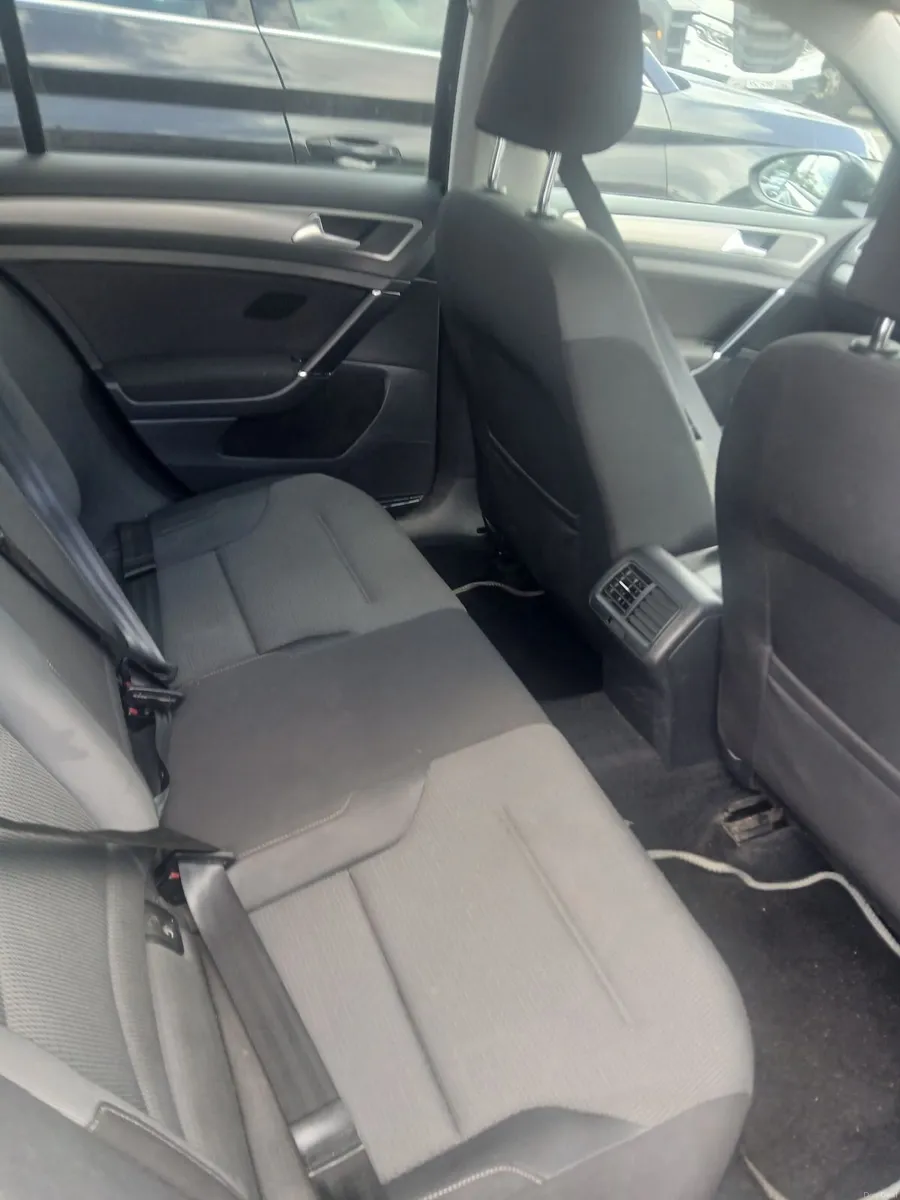 Volkswagen Golf 2014 - Image 2