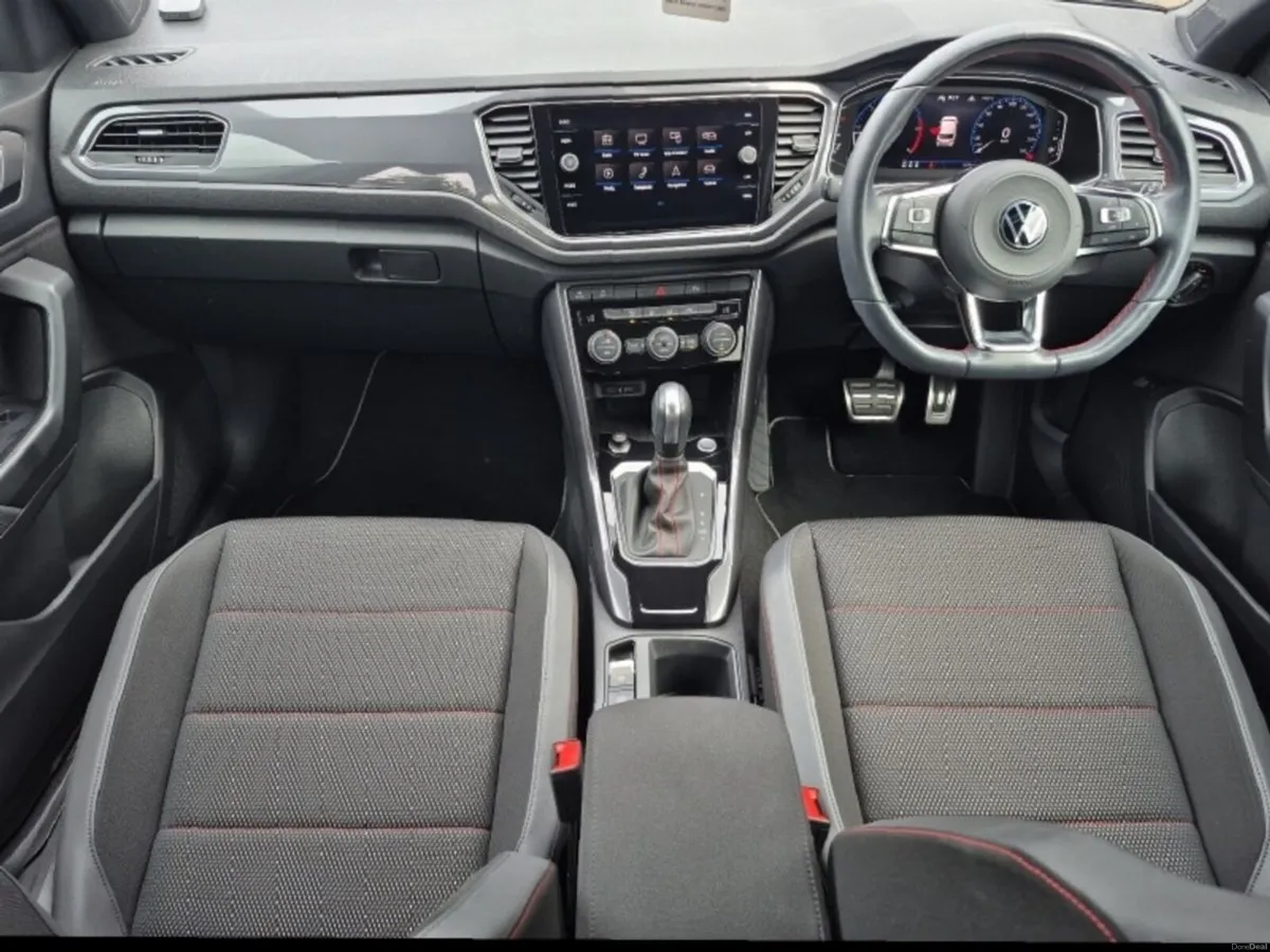 Volkswagen T-Roc ** SPORT ** AUTO ** TRINITY MOTOR - Image 2