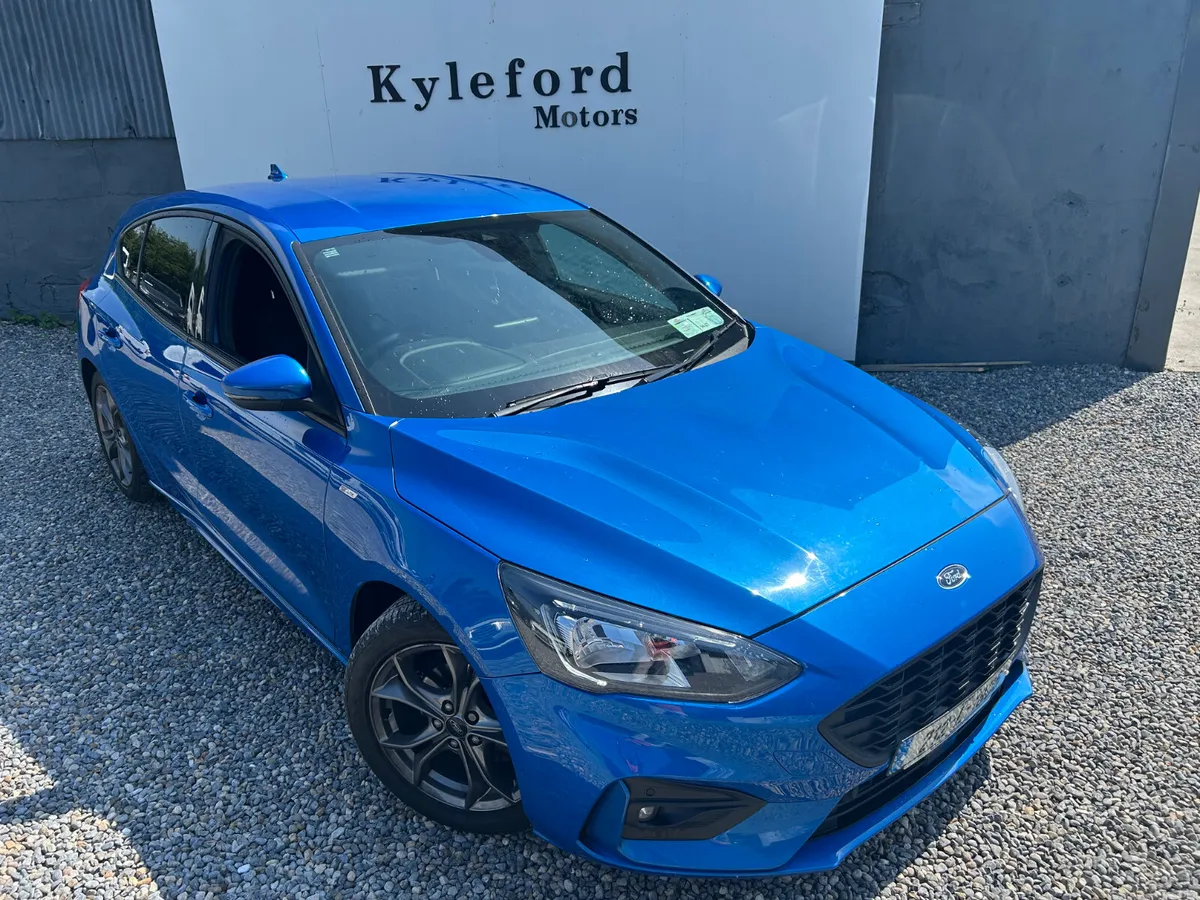 Ford Focus 2021 St Line  Automatic - Image 3