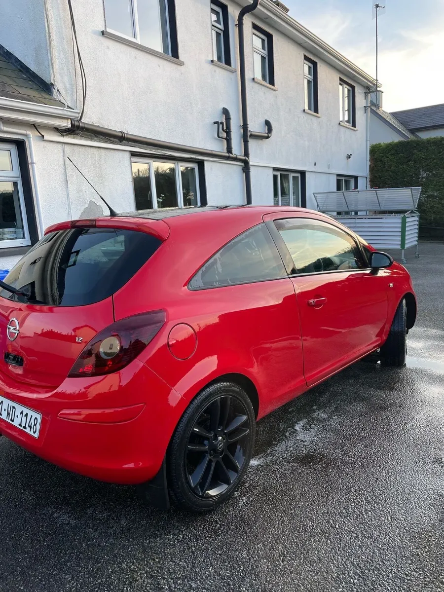 Opel Corsa 2011 - Image 2