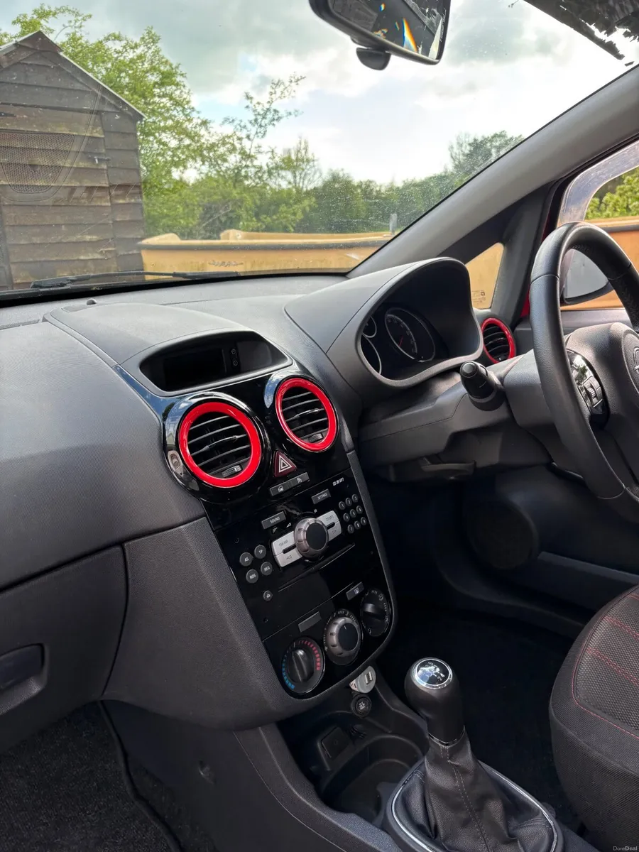 Opel Corsa 2011 - Image 5