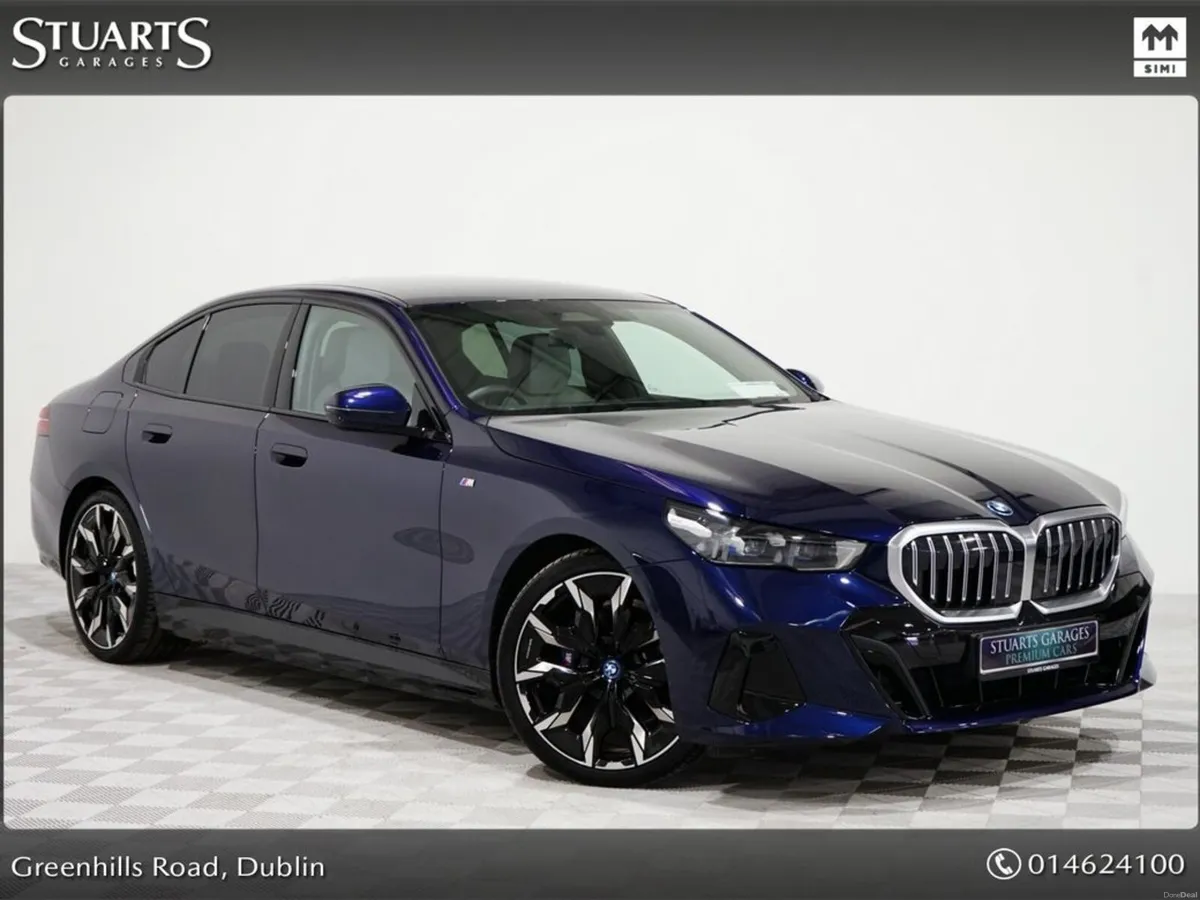 BMW 5-Series 530e M-SPORT PHEV: TANZANITE BLUE WIT - Image 1