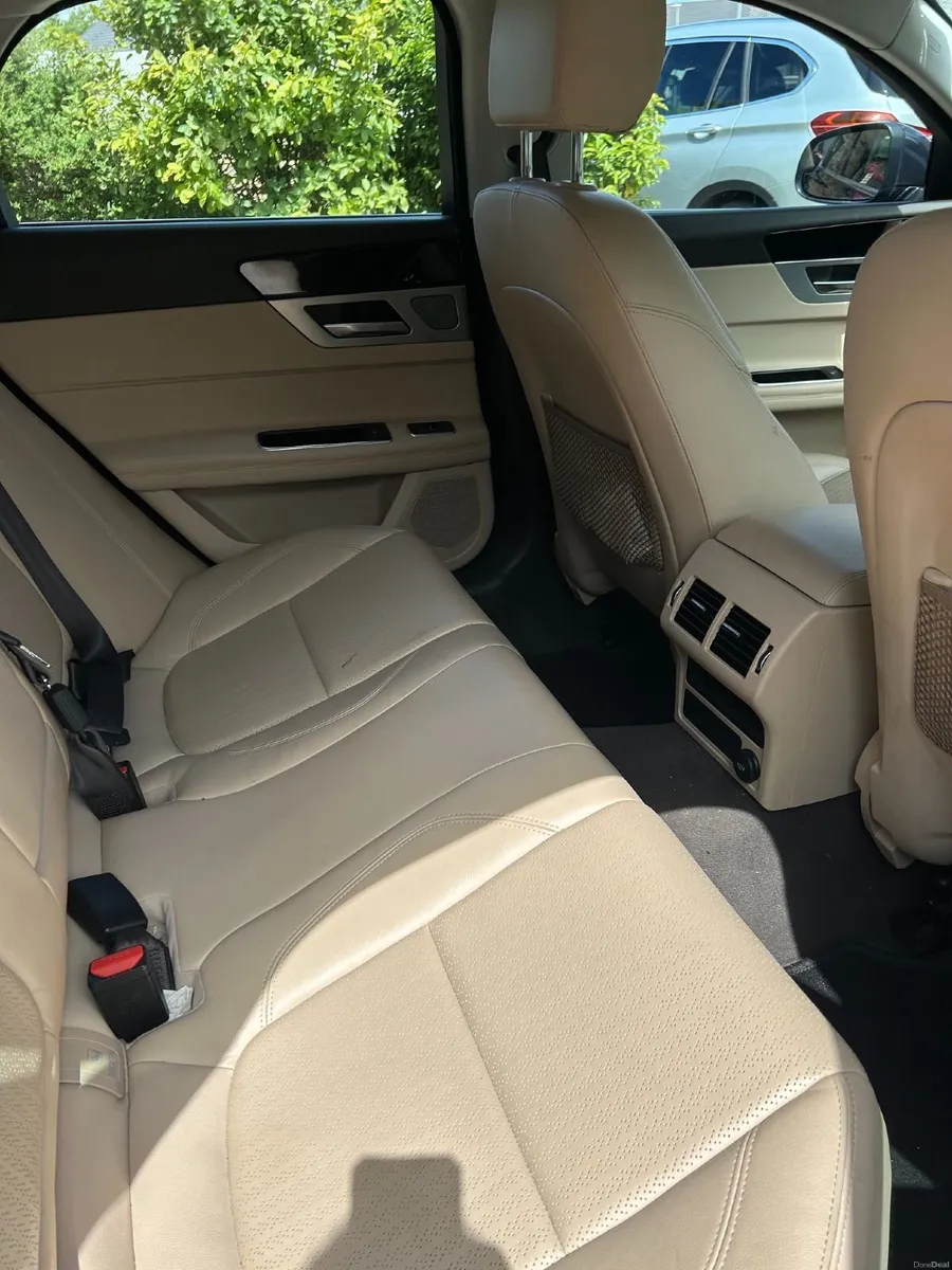 2017 Jaguar XF 2.0D Prestige Eco Auto - Immaculate - Image 1