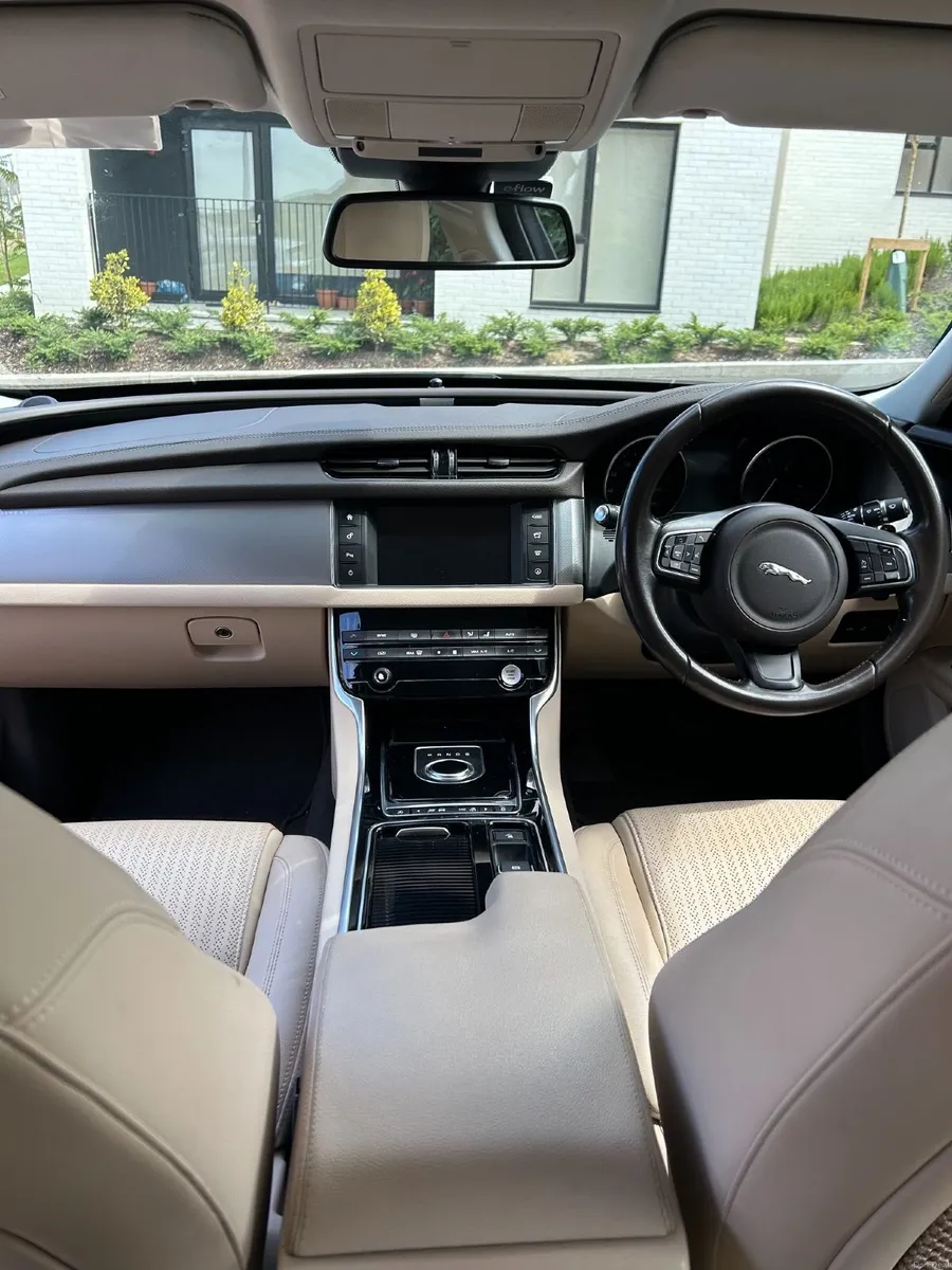 2017 Jaguar XF 2.0D Prestige Eco Auto - Immaculate - Image 2