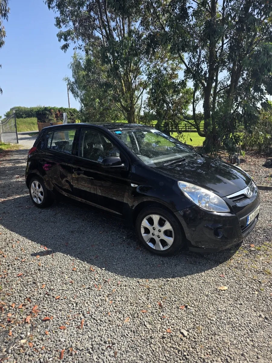 Hyundai i20 2011 - Image 4
