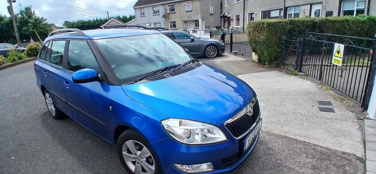Skoda Fabia 2015 - Image 2