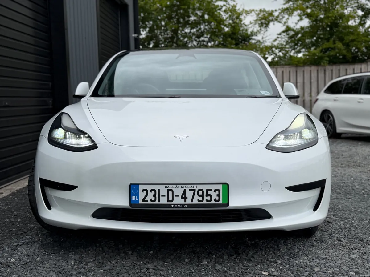 231 Tesla Model 3 RWD - Image 2