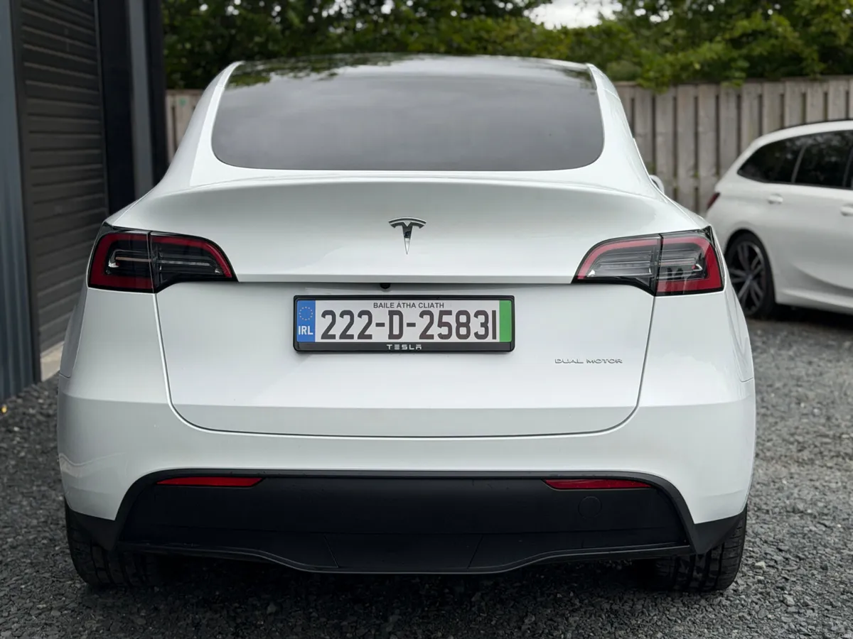 Tesla Model Y Long Range Awd - Image 6