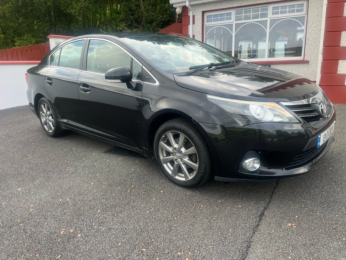 2013 Toyota Avensis 20D4D strata 4 dr - Image 1