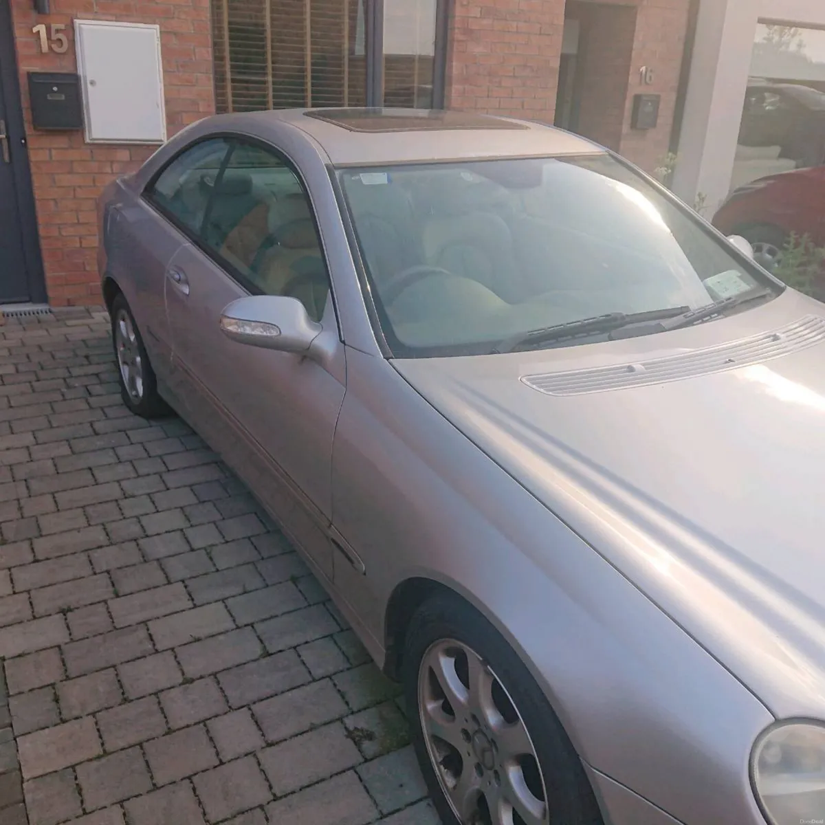 Car - Image 3